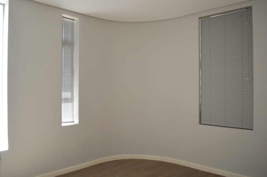 2 Bedroom Property for Sale in Paarl Central Western Cape